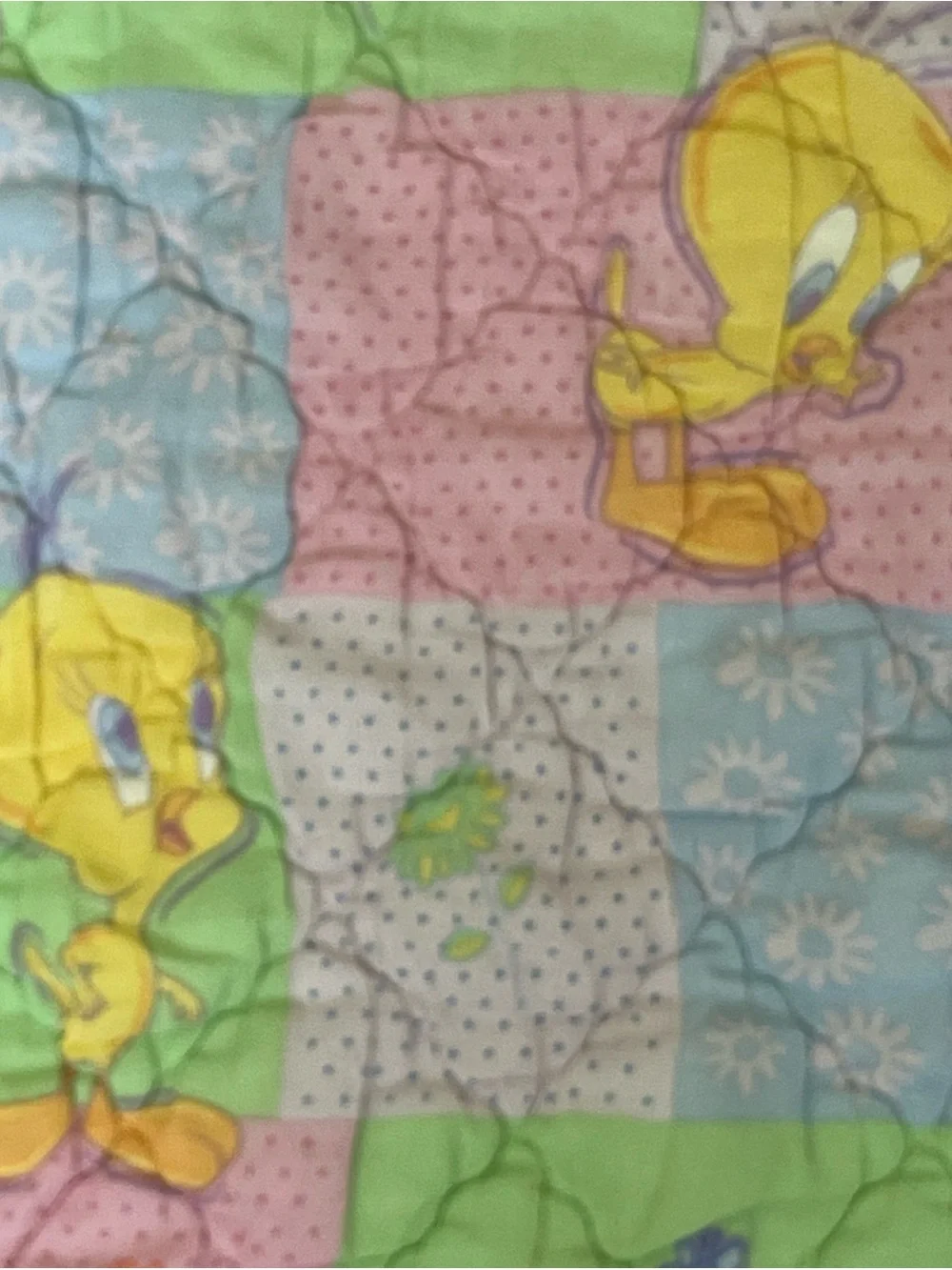 Vintage Looney Tunes Tweety Bird Patchwork Quilted Comforter 35
